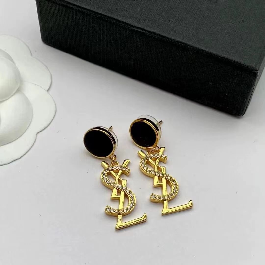 Women's Fashion Elegant Light Luxury Titanium Steel Crystal Earrings