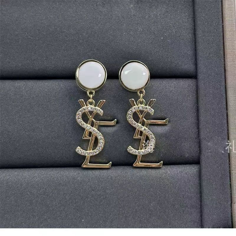 Women's Fashion Elegant Light Luxury Titanium Steel Crystal Earrings